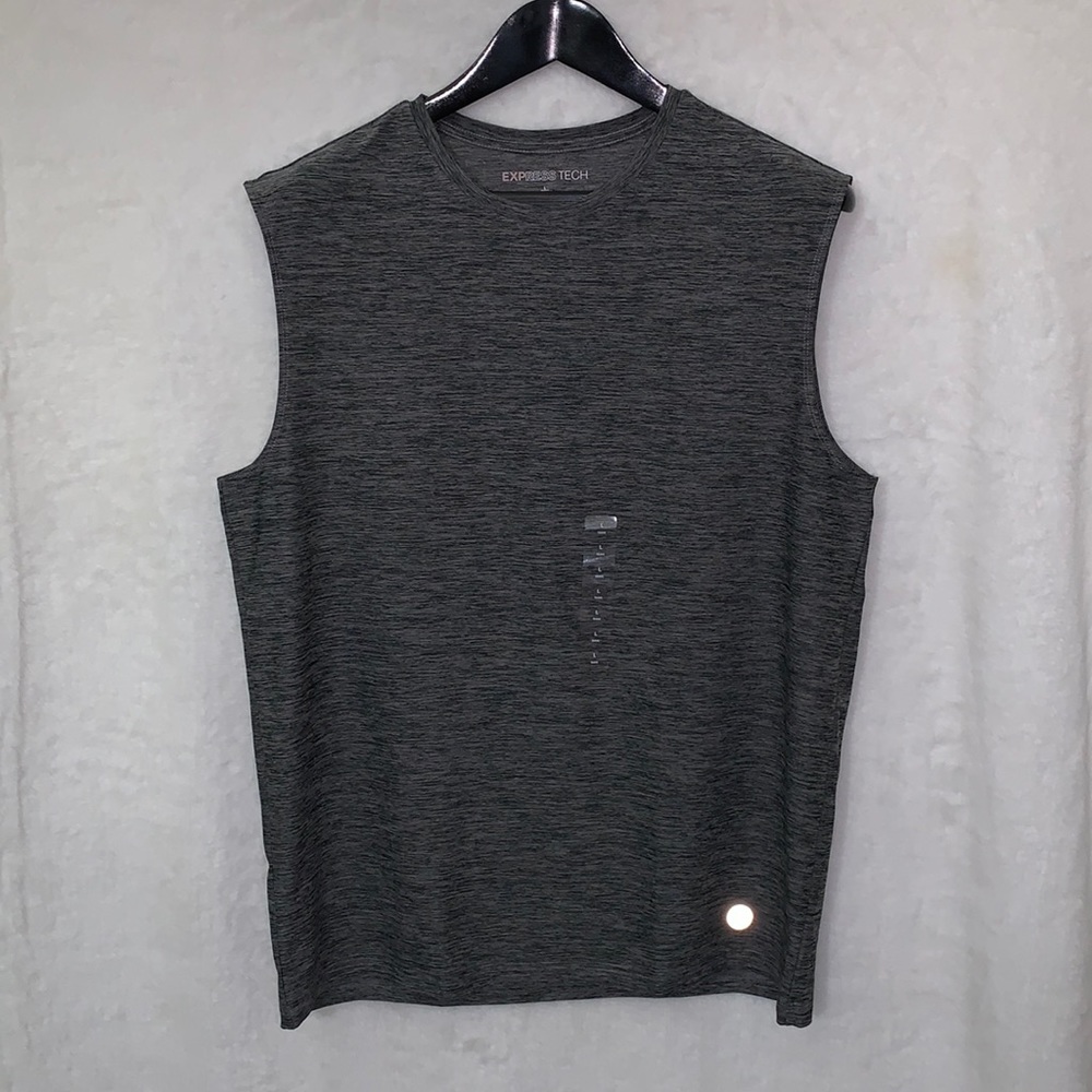 Express Men’s Express Tech (Athleisure Moisture Wicking) Shirt Gray New W/Tags